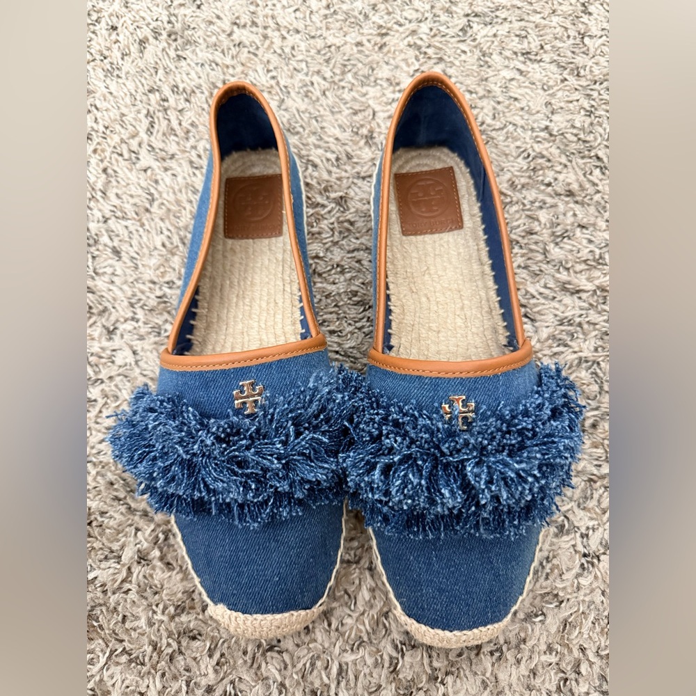 NWT - Tory Burch Navy Blue Denim Shaw Fringe Espadrille Flats
- 10.5